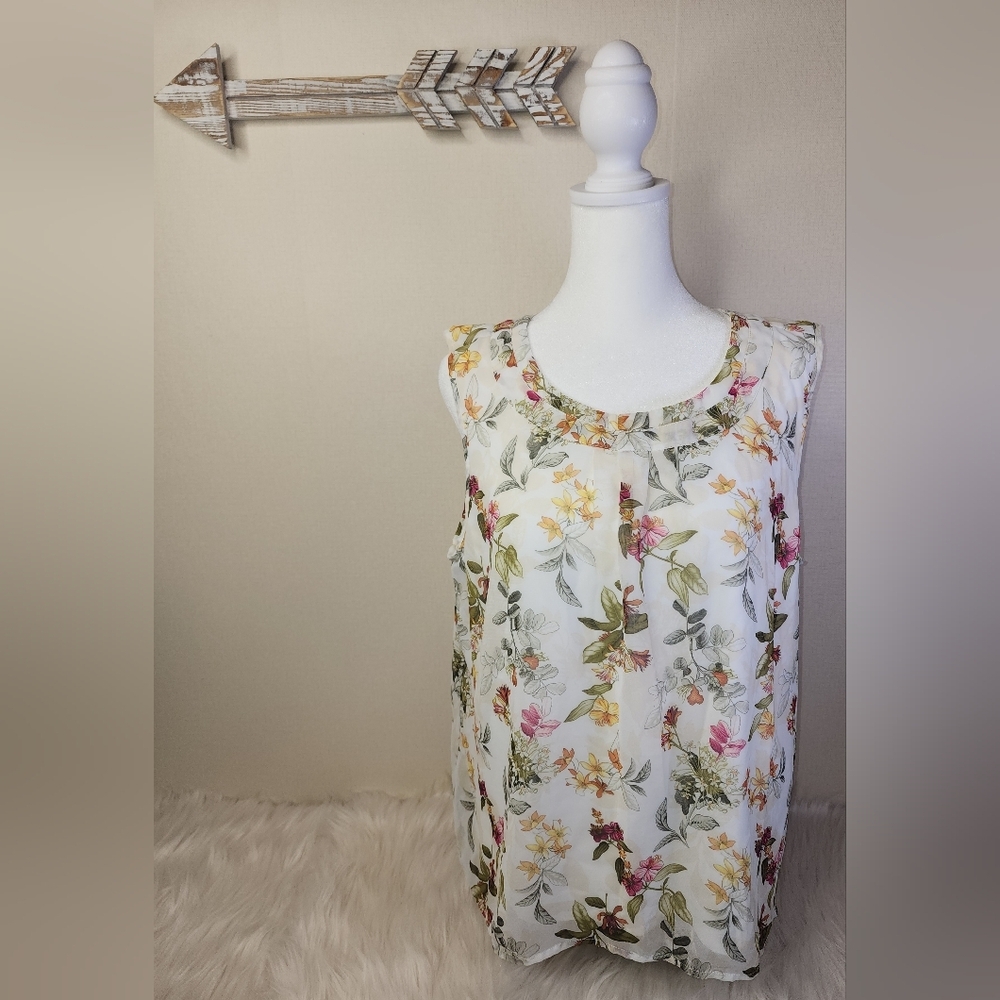 Petite XL Christopher & Banks Floral Top